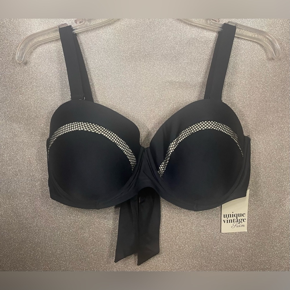 Unique Vintage Swim Top XL